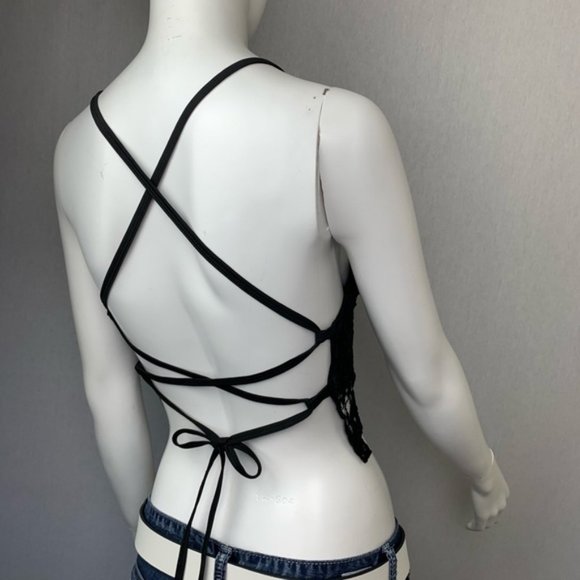 Backless Lace Up Crochet Halter Crop Tank Top - Picture 5 of 5